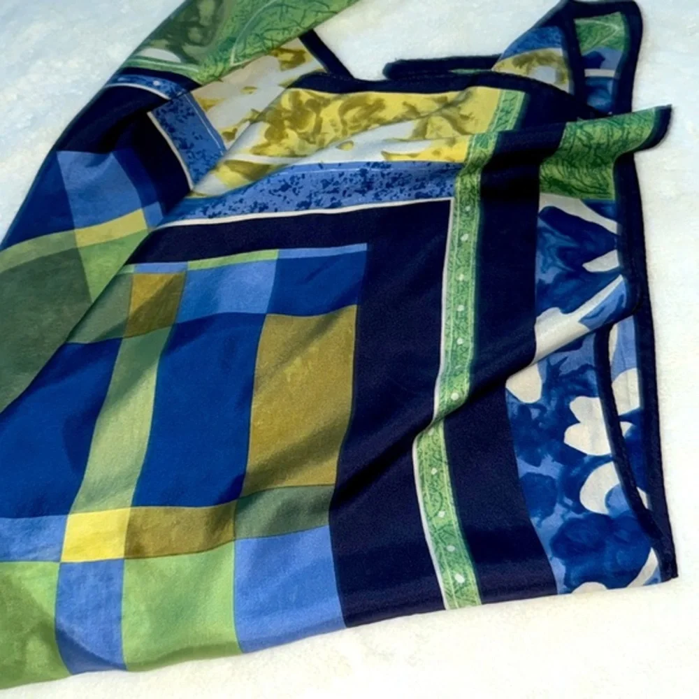 Plaid Multicolor‎ Scarf or Blanket 34x34’